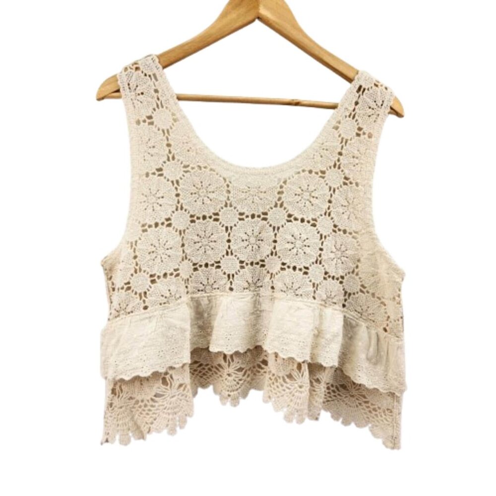 Cream crochet top with lace eyelet detail, size Medium, sleeveless retro handmad